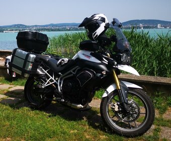 TRIUMPH TIGER 800 - 4