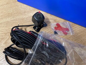 Ottocast Screen N92C – bezdrátový displej do auta - 4