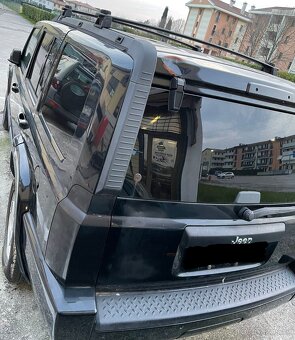 JEEP COMMANDER  3,7 V 6 - 4