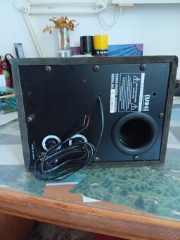 Subwoofer UMAX - 4