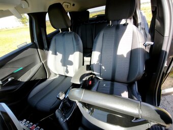 Prodám Peugeot 2008 TOP stav 96kW - 4