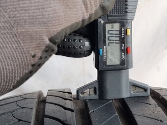 Letní pneu Goodyear Efficient 215 50 17 - 4