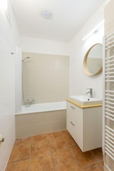Pronájem bytu 3+kk Pardubice Bílé Předměstí - 4