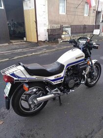 HONDA VF 750s - 4
