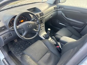 COMBI TOYOTA AVENSIS 2.2 D r.2008, 110kW - 4