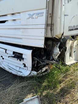 Prodám veškeré díly z tohoto vozu DAF XF 105 plné funkční - 4