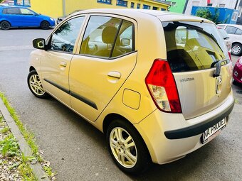 HYUNDAI i 10 1.1 i BENZÍN 5 DVEŘÍ NAJETO JEN 45 TIS KM - 4