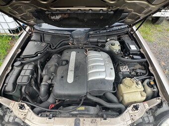 Mercedes Benz E W210 - 4