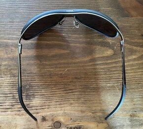 Sluneční brýle Ferrari - 4