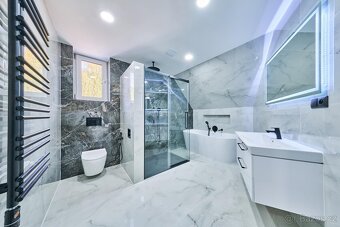 Prodej nového mezonetového bytu 3+1 se zahradou s bazénem - 4