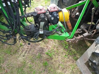 Postřikovač 18m 1500l - 4