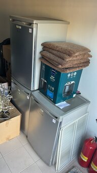 Garážový prodej nábytek a inventář do kavárny/gastra - 4