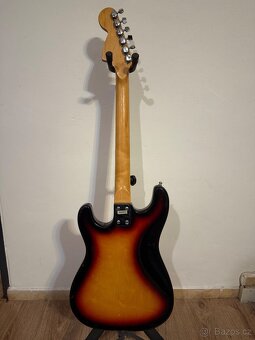 Japonská elektrická kytara Salvarez - 4