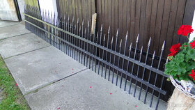 Kované ploty, samonosné pojezdové brány - 4
