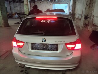 díly z vozu BMW E91 LCI 320xd stříbrná 354 - 4