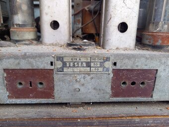 Starodávné rádio Tesla 619A - 4