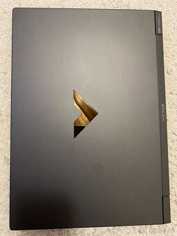 HP Victus - 4