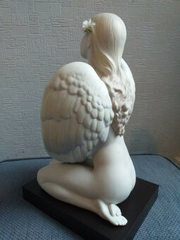 Lladro Jsi můj anděl. V důchodu. - 4