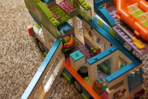 Lego Friends 41339 Mia a její karavan - 4