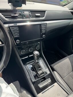 Škoda superb 3 2L140 KW 4x4 2016 - 4