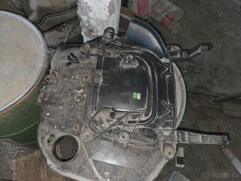 Bmw x5 x6 180kw n57d30 dekl motoru vzduch filtr 7812061 - 4
