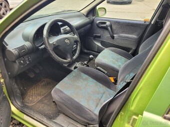 Opel Corsa 1.0, 2000, typ motoru X10XE, náhradní díly - 4
