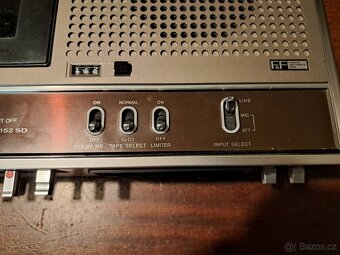 Reportážní kazetový magnetofon SONY TC-152SD - 4