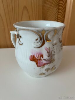 Starožitný hrneček buclák - 4