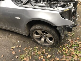 bmw 530D e60 náhradník dily , silbergrau metallic e60 - 4