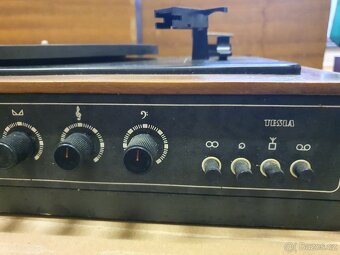Gramofon a reproduktory Tesla - 4