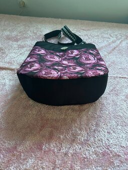 Kabelka s pivoňkami - 4