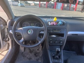 Škoda octavia 2 kombi 1.9tdi 77kw - 4