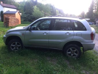 Prodám Toyota Rav 2,0diesel 4x4 ,2003 - 4