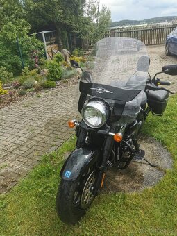 Suzuki Boulevard C90T Black - 4