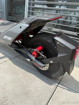 Segway eKickScooter ZT3 Pro E - 4