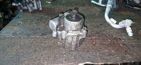 Servo cerpadlo audi A6 4.2 4Z7145156E V8 - 4