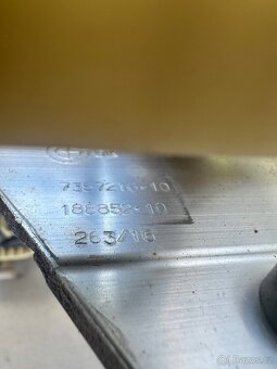 Adaptér a držák chladiče pro BMW G30, G11, G12 levý 7357215 - 4
