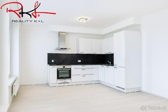 Pronájem, byt 1+kk s terasou , Střížkov,  Praha - 4