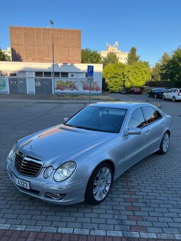 Mercedes Benz W211 - 4