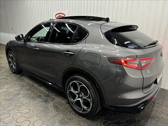 Alfa Romeo Stelvio Veloce 280 Q4 Pano Matrix LED - 4