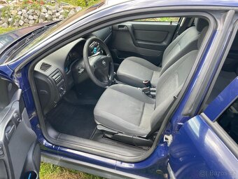 Opel Astra kombi - 4