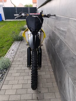 Suzuki RMZ 250 - 4