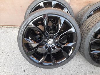 Originál alu kola Škoda model Extreme rozteč 5x112 R19. - 4