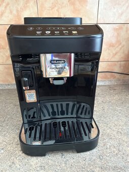 Automatický kávovar DeLonghi - 4