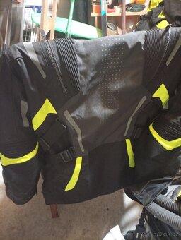 Helma boty rukavice bunda kalhoty - 4