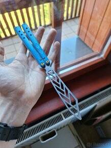 Nový BENCHMADE Necron 99T (balisong trainer) - 4