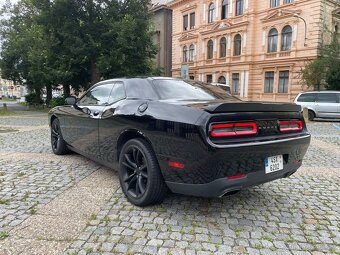 Dodge Challenger 3.6 V6 - 4
