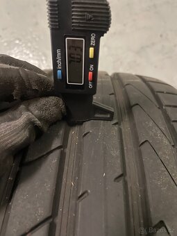 Original Audi Q2 SQ2 81a r19 235/40/19 90% - 4