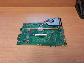 Asus R752M - nefunkční základní deska s CPU - 4