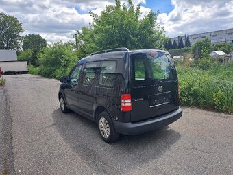 VW Caddy 1,6 TDi 7 míst 2012 - 4